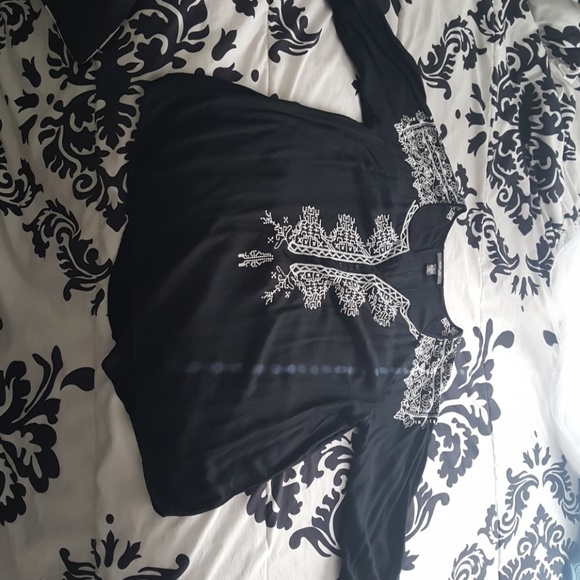 Shirt - Picture 1 of 1